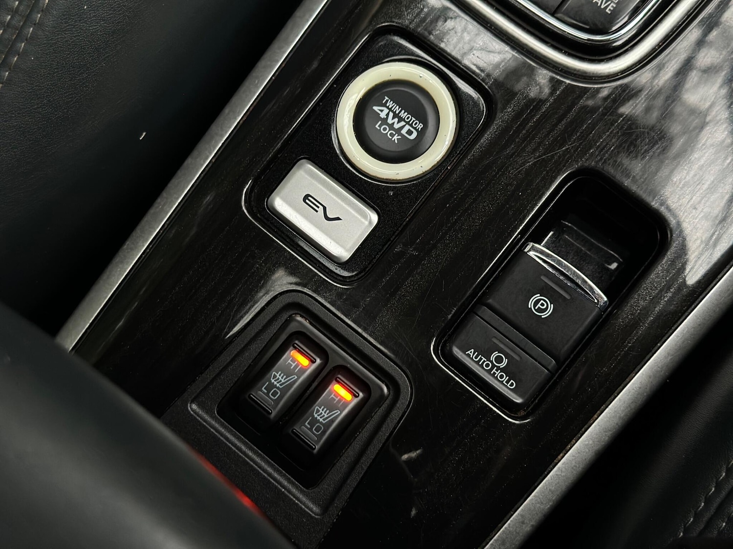 Used Mitsubishi Outlander 2017 for sale - 77040144: Photo 24