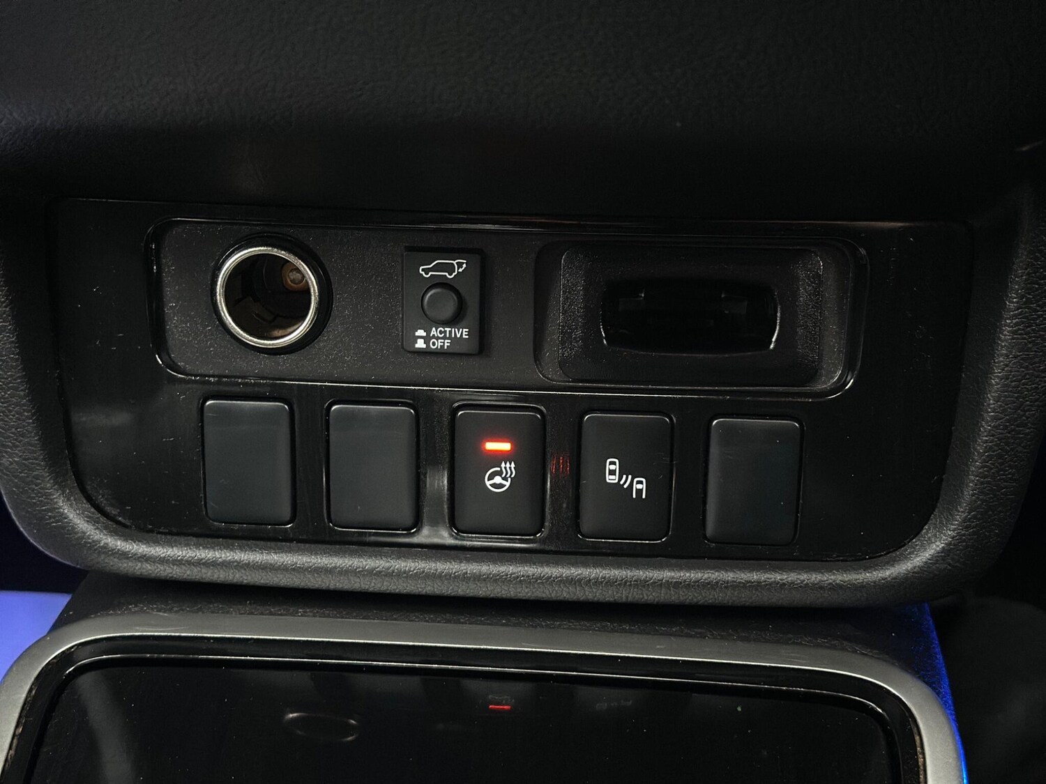 Used Mitsubishi Outlander 2017 for sale - 77040144: Photo 26