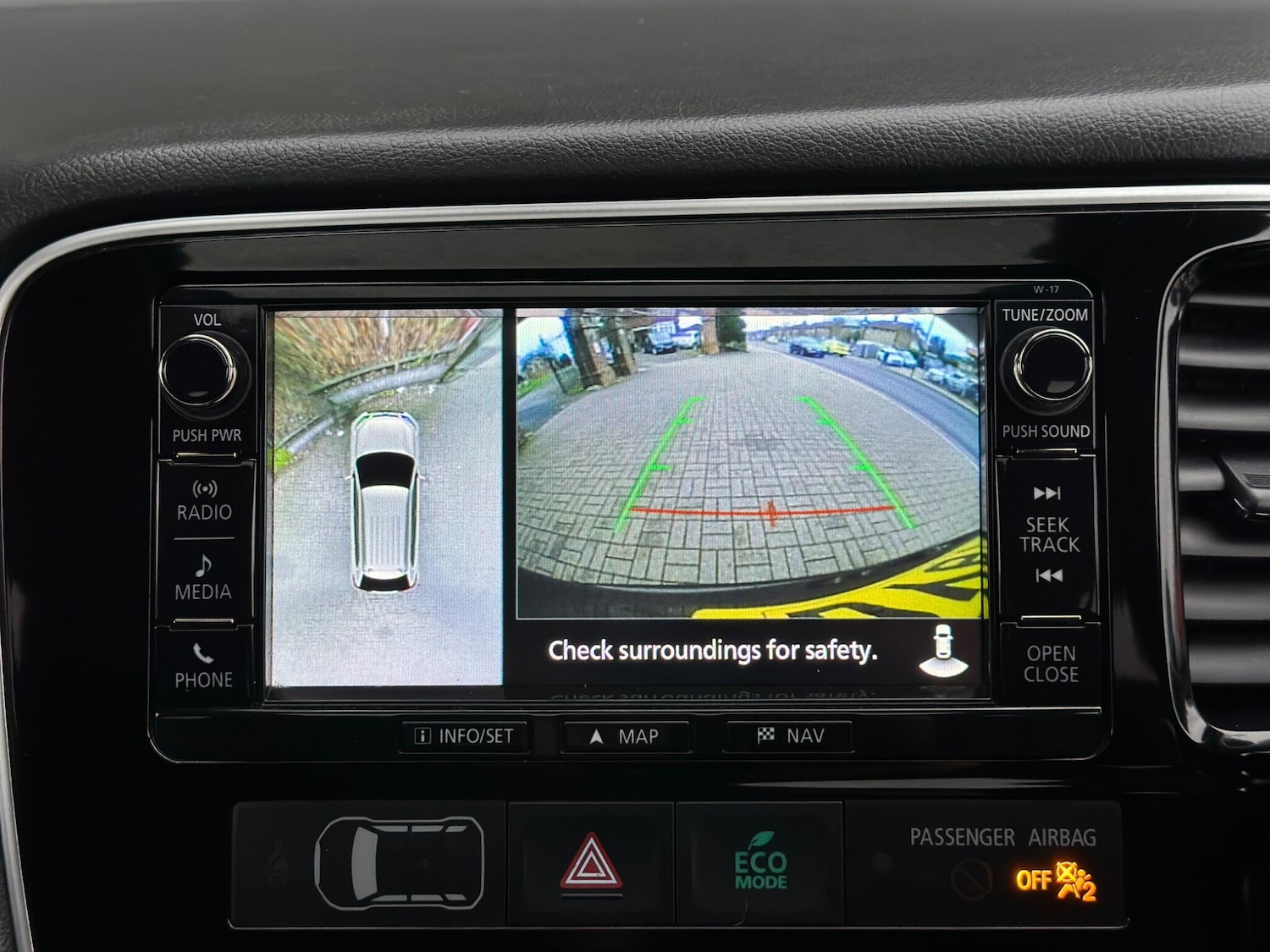 Used Mitsubishi Outlander 2017 for sale - 77040144: Photo 28