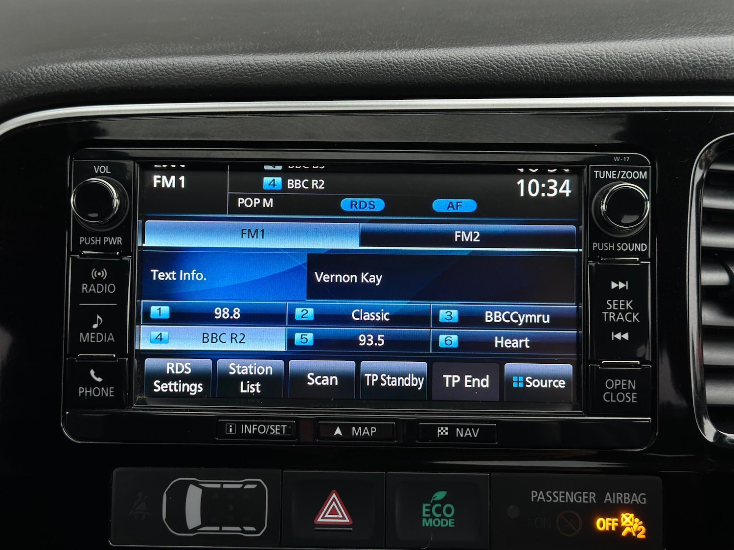 Used Mitsubishi Outlander 2017 for sale - 77040144: Photo 31