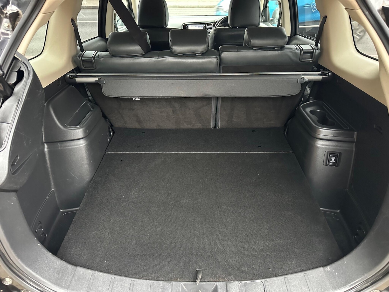 Used Mitsubishi Outlander 2017 for sale - 77040144: Photo 34