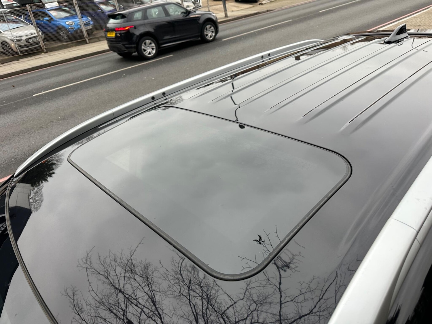 Used Mitsubishi Outlander 2017 for sale - 77040144: Photo 37