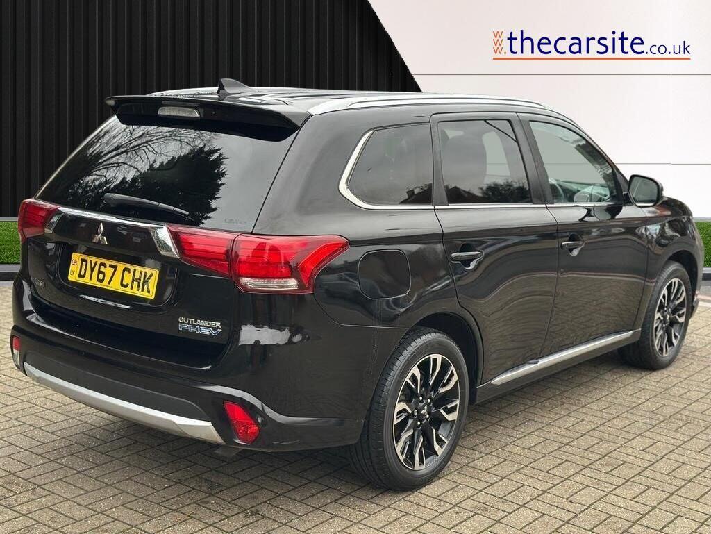 Used Mitsubishi Outlander 2017 for sale - 77040144: Photo 8