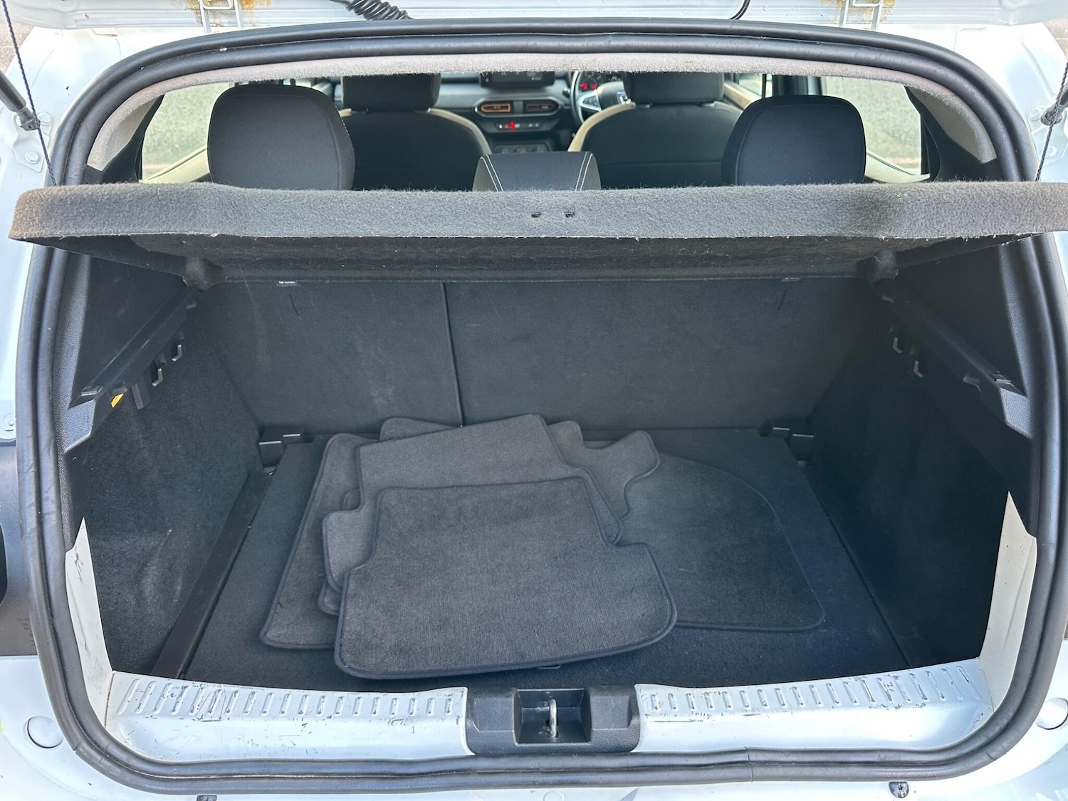 Used Dacia Sandero Stepway 2021 for sale - 76866271: Photo 28