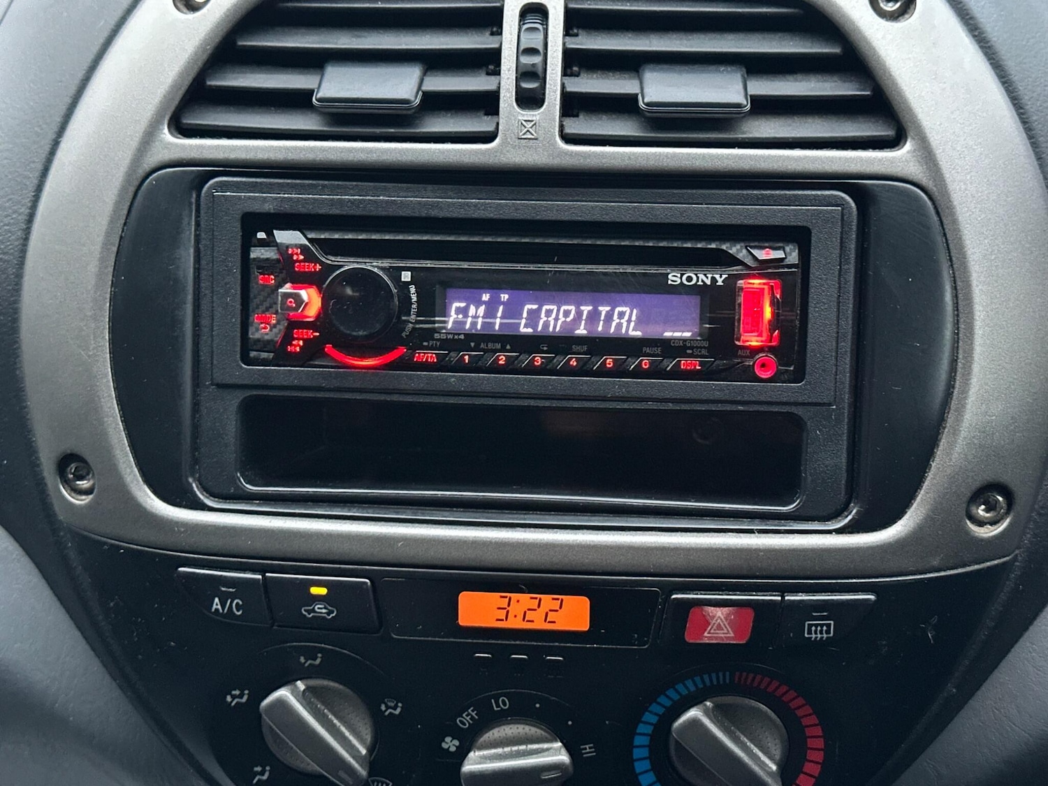 Used Toyota RAV4 2003 for sale - 76688937: Photo 15