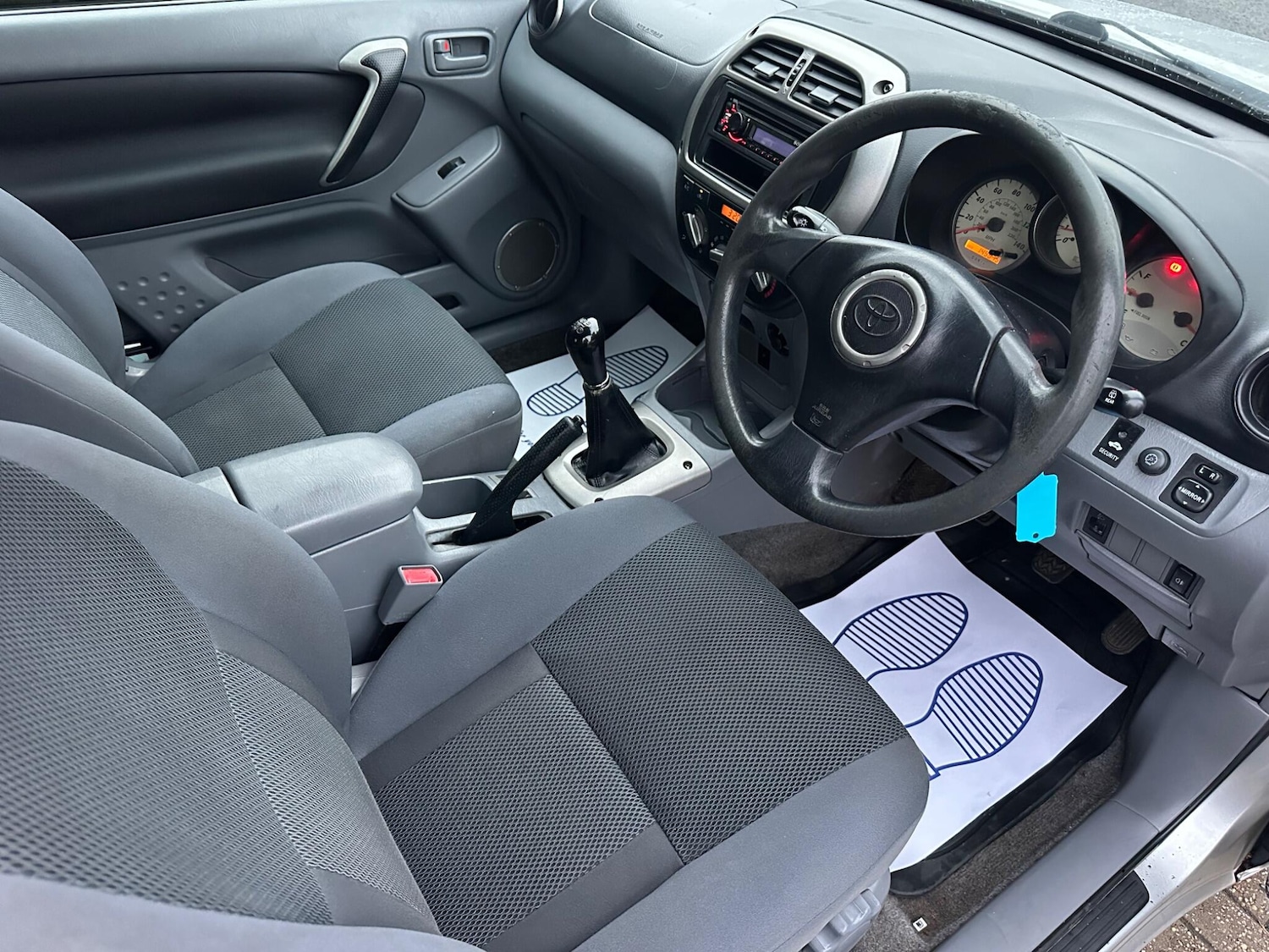 Used Toyota RAV4 2003 for sale - 76688937: Photo 9