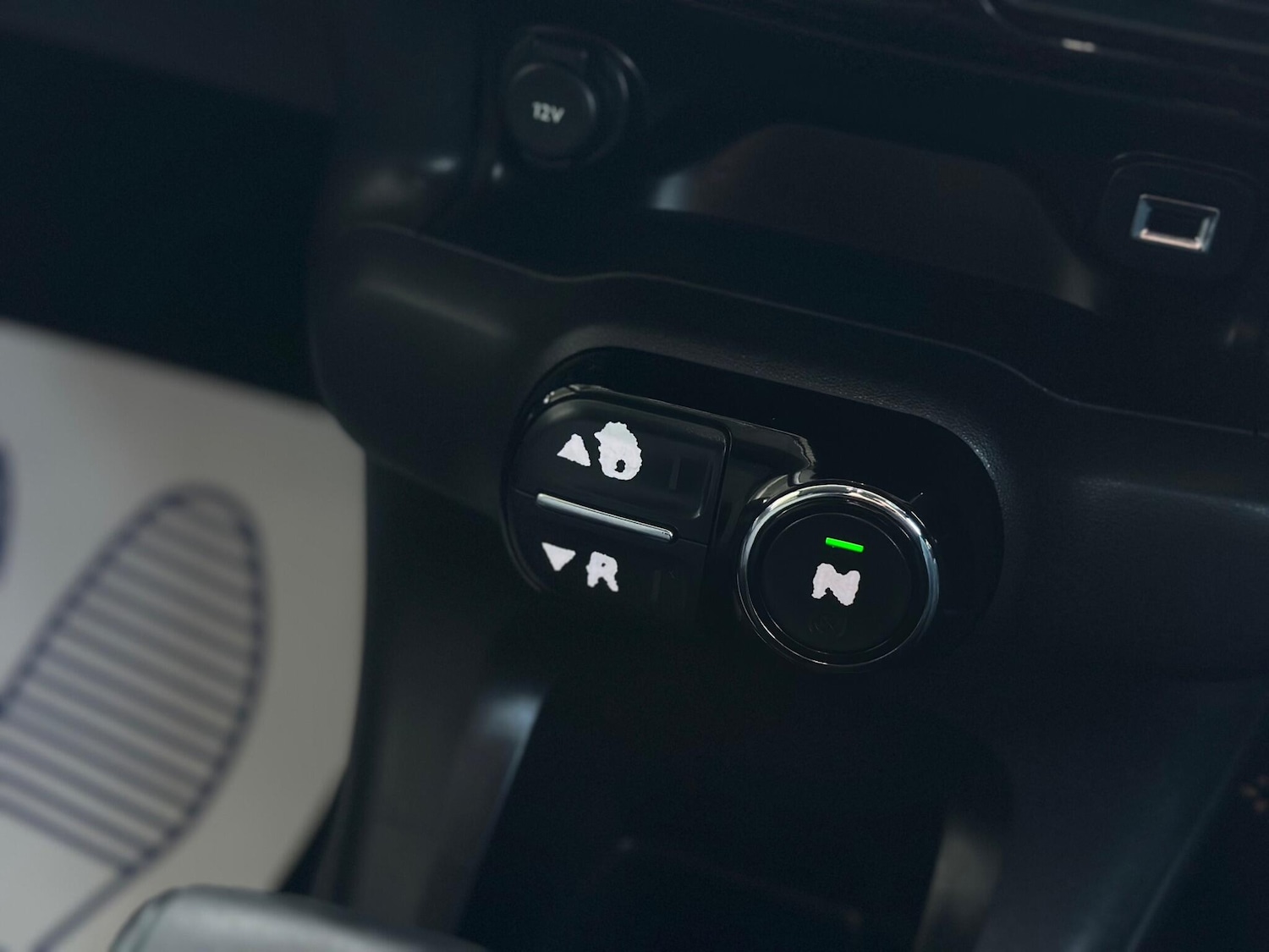 Used Citroen C4 Cactus 2016 for sale - 76360900: Photo 12