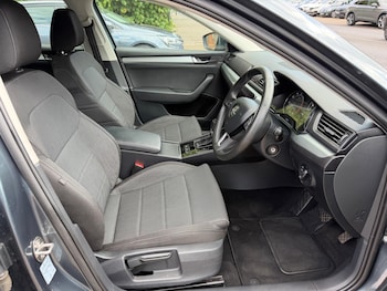 Used Skoda Superb 2017 for sale - 79279550: Photo