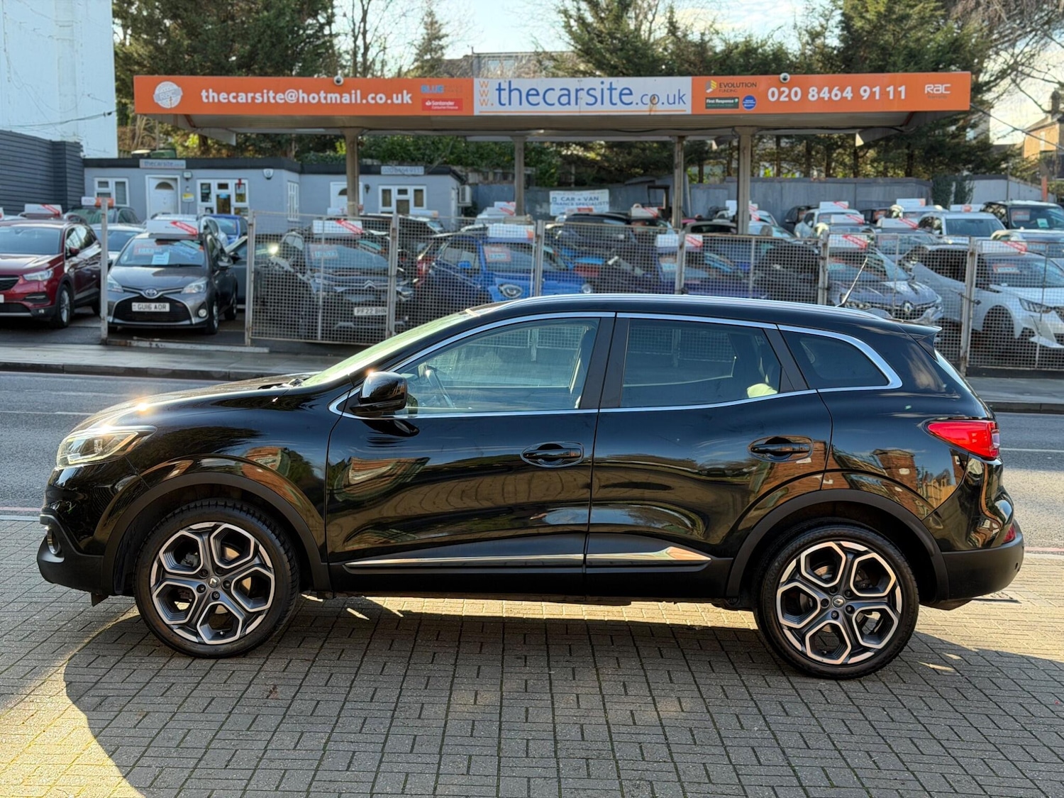 Used Renault Kadjar 2017 for sale - 77439950: Photo 2