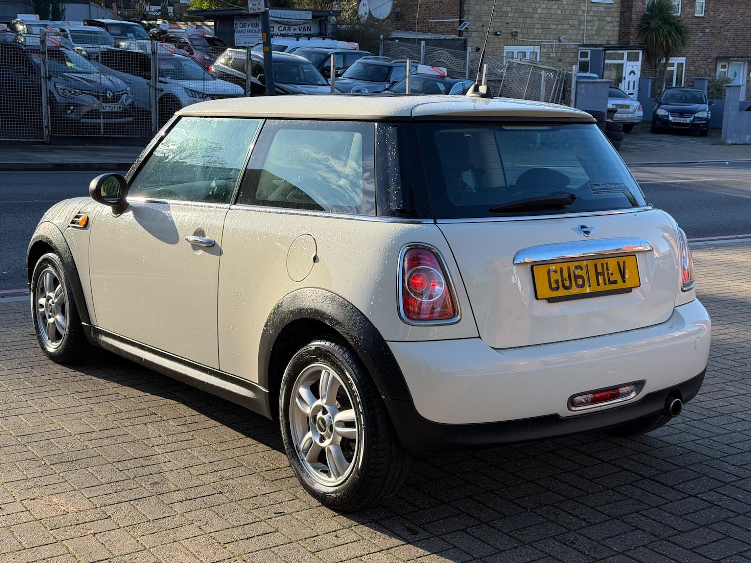 Used MINI Hatch 2011 for sale - 77439796: Photo 2
