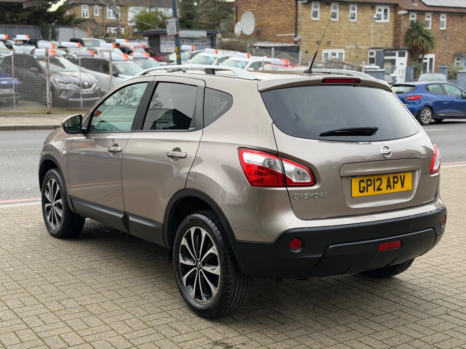 Used Nissan Qashqai 2012 for sale - 77892331: Photo 2