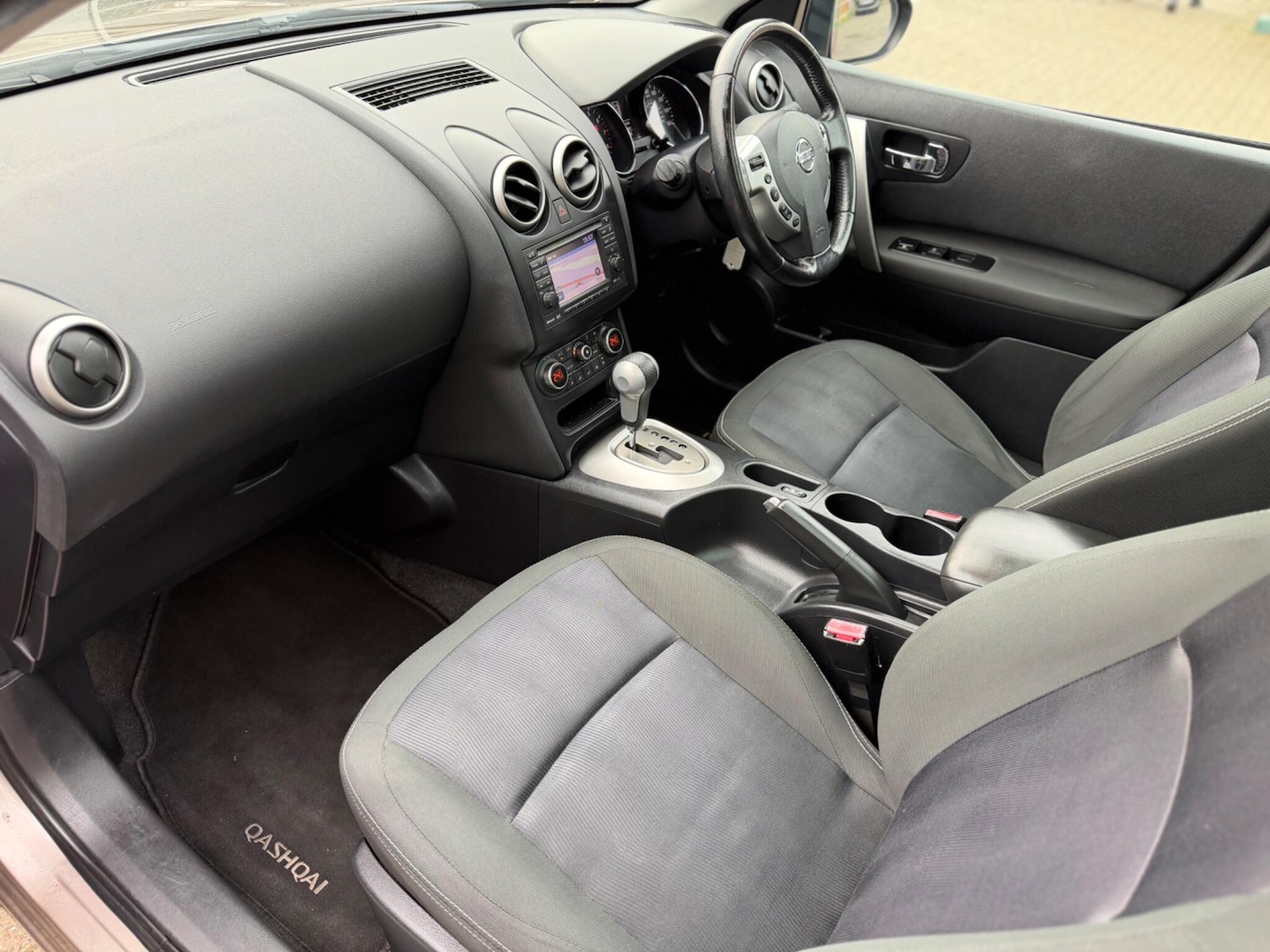 Used Nissan Qashqai 2012 for sale - 77892331: Photo 28