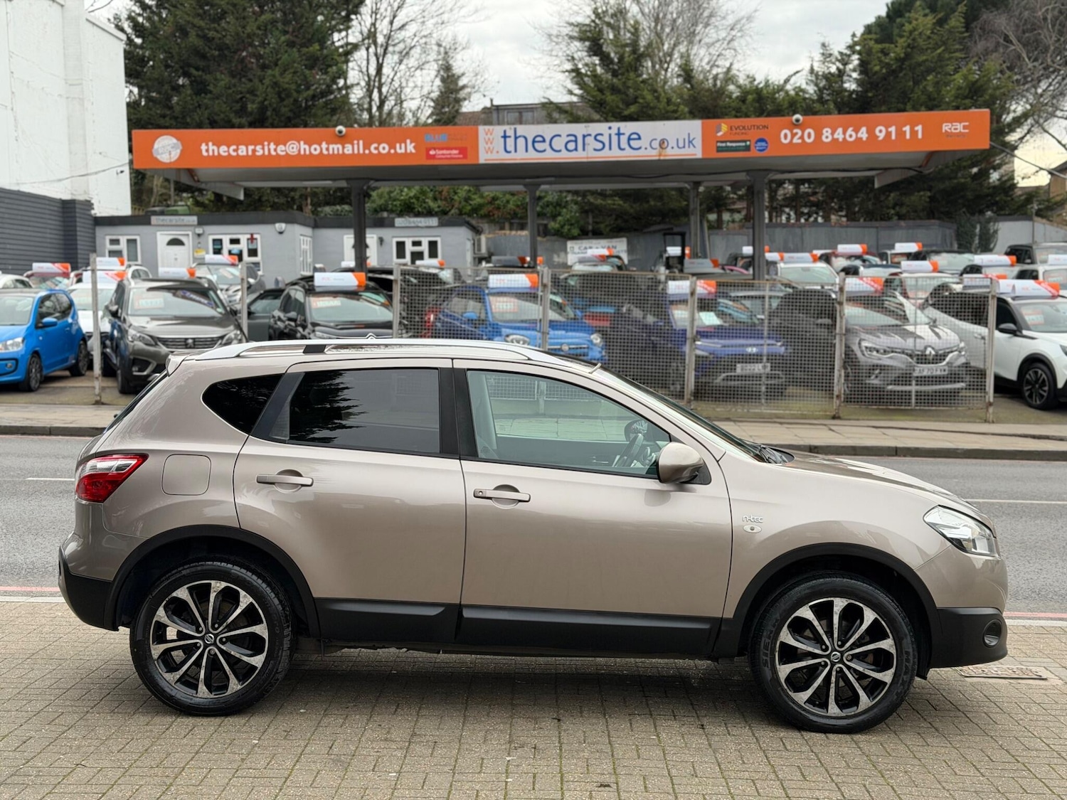 Used Nissan Qashqai 2012 for sale - 77892331: Photo 5