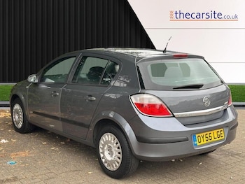 Used Vauxhall Astra 2005 for sale - 75608946: Photo