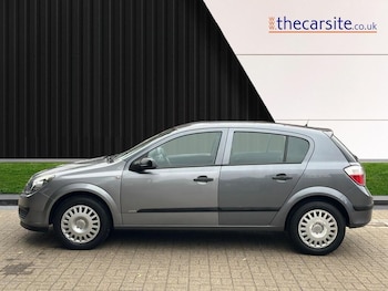 Used Vauxhall Astra 2005 for sale - 75608946: Photo