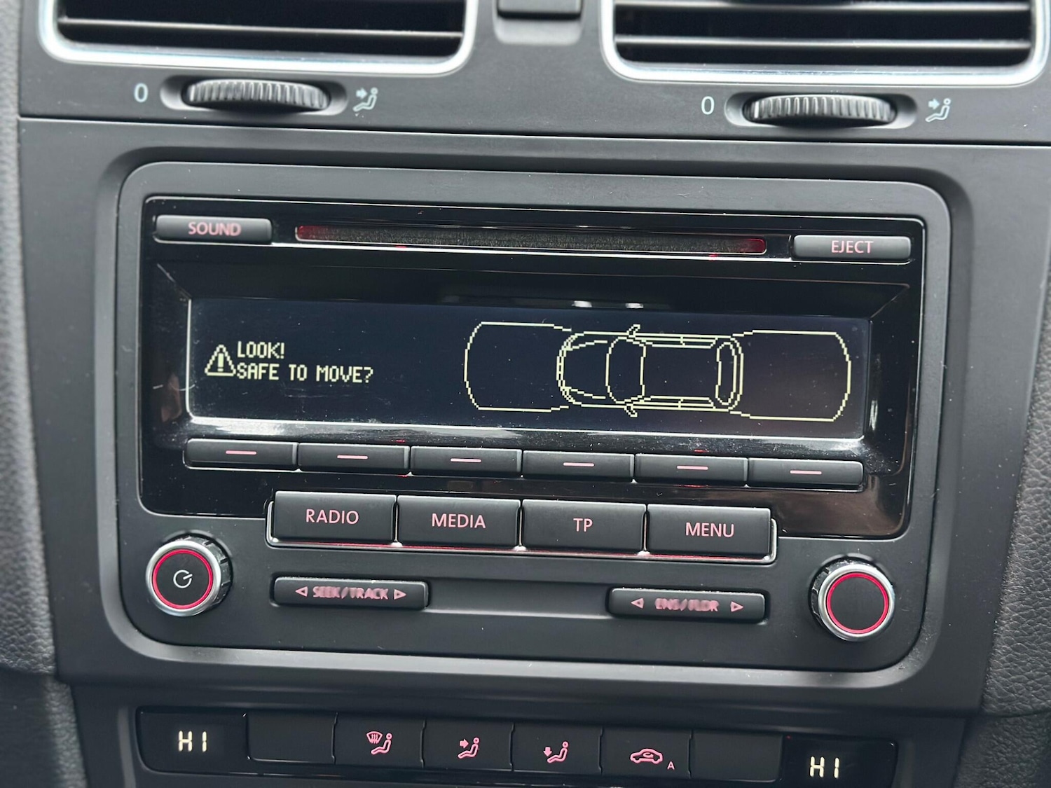 Used Volkswagen Golf 2013 for sale - 76990806: Photo 28