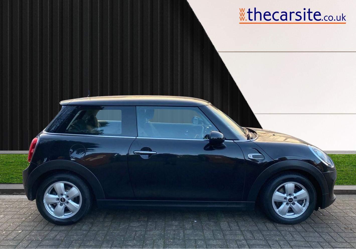 Used MINI Hatch 2018 for sale - 76238577: Photo 2