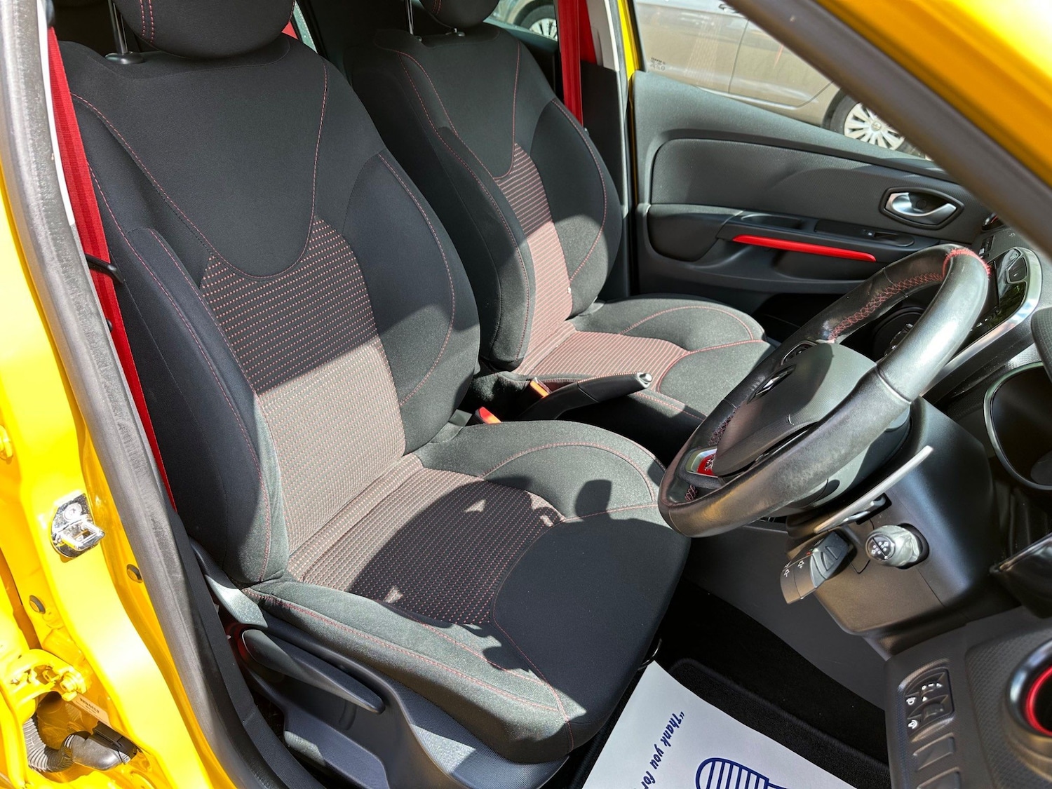 Used Renault Clio 2015 for sale - 76239126: Photo 18