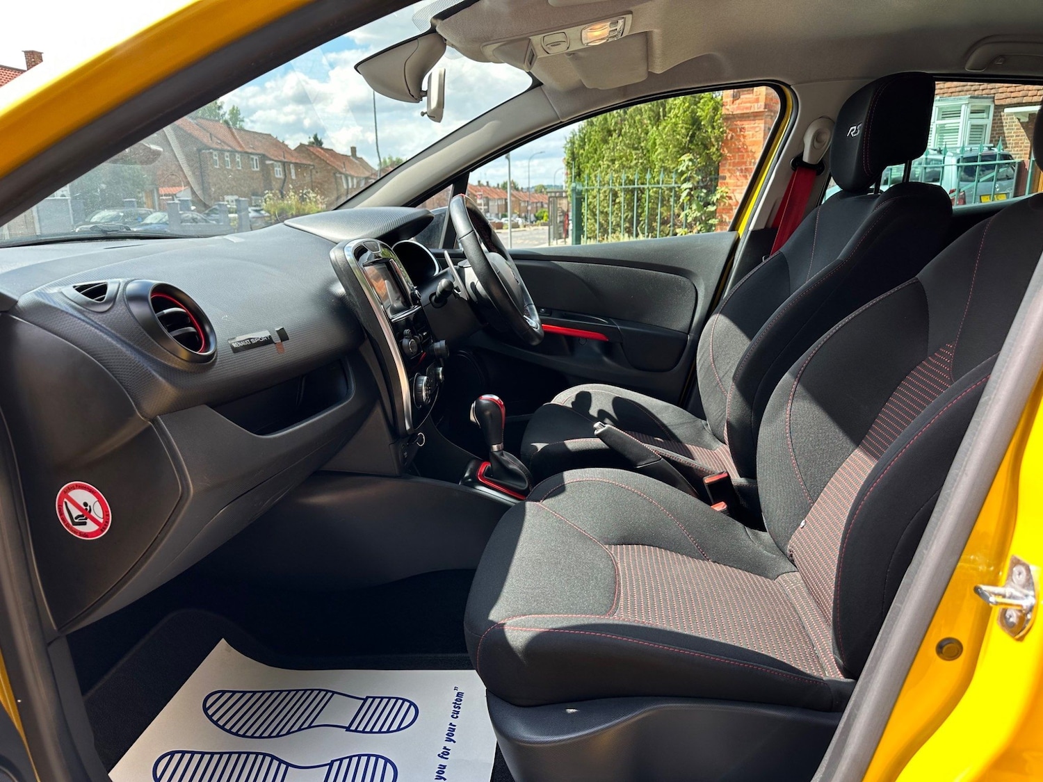 Used Renault Clio 2015 for sale - 76239126: Photo 22