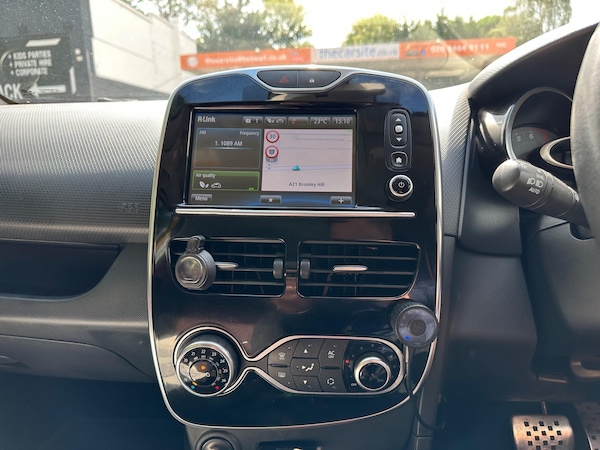 Used Renault Clio 2015 for sale - 76239126: Photo 31