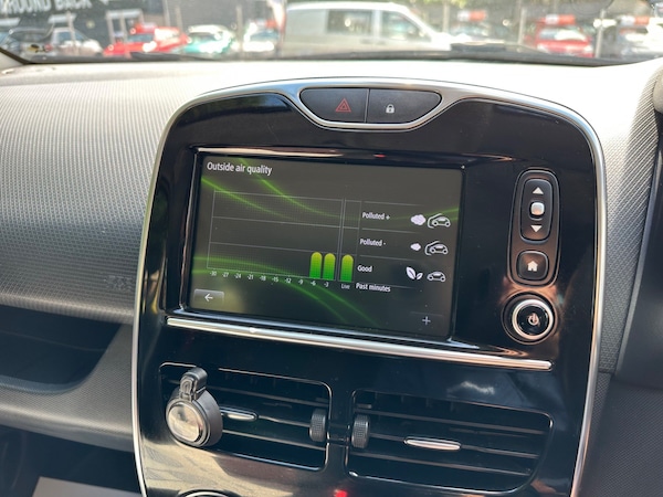 Used Renault Clio 2015 for sale - 76239126: Photo 33