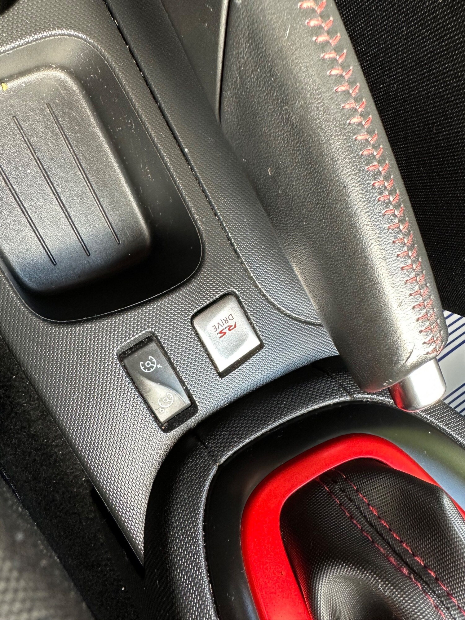 Used Renault Clio 2015 for sale - 76239126: Photo 36