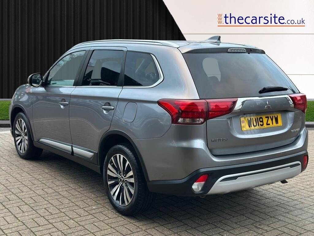 Used Mitsubishi Outlander 2019 for sale - 76644882: Photo 2