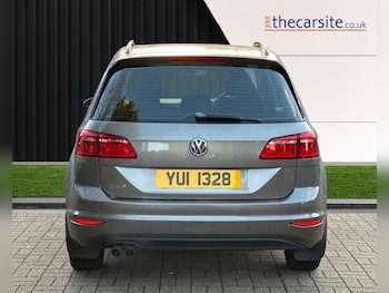 Used Volkswagen Golf SV 2015 for sale - 76824742: Photo