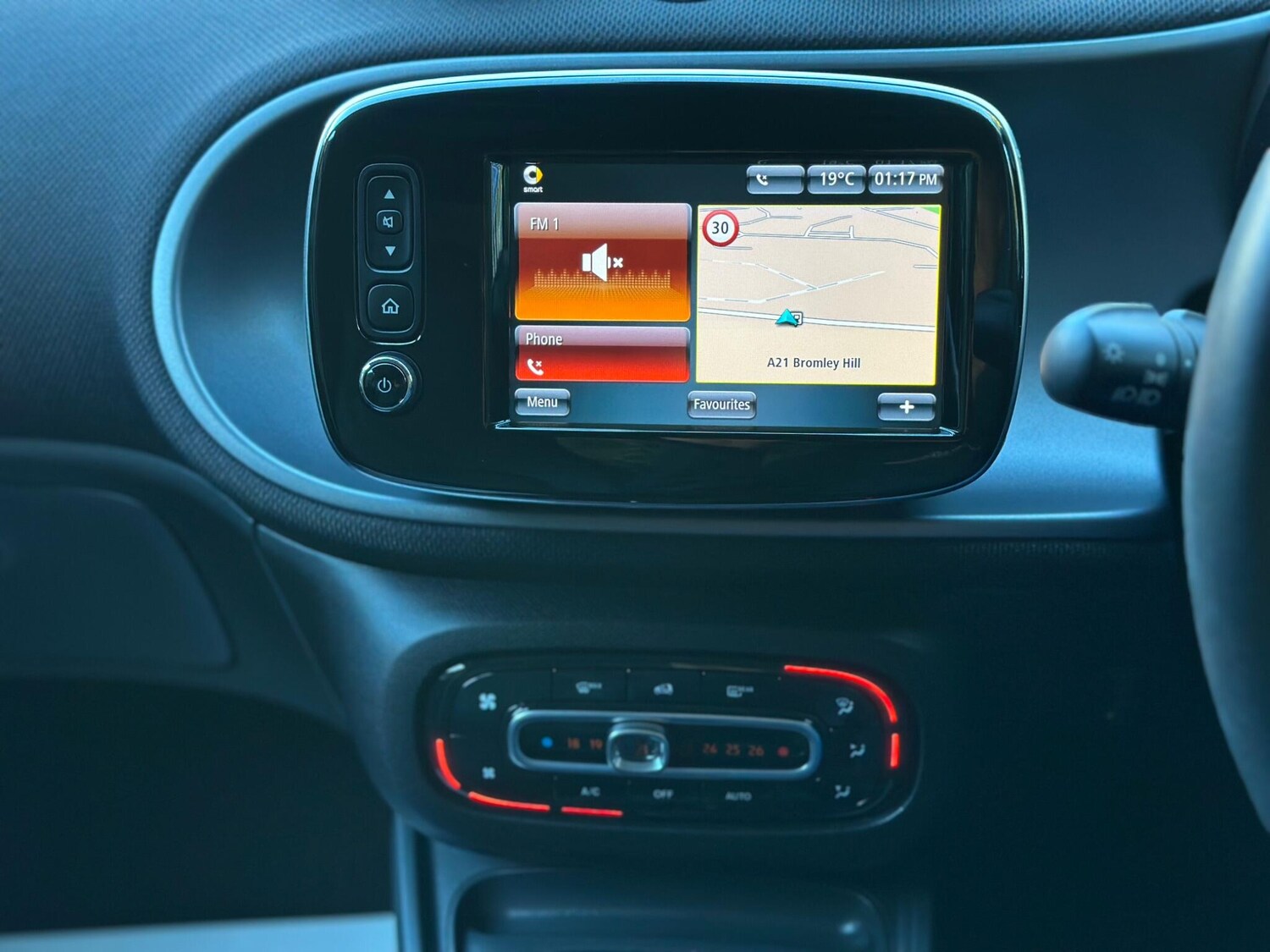 Used smart fortwo 2018 for sale - 76227531: Photo 22