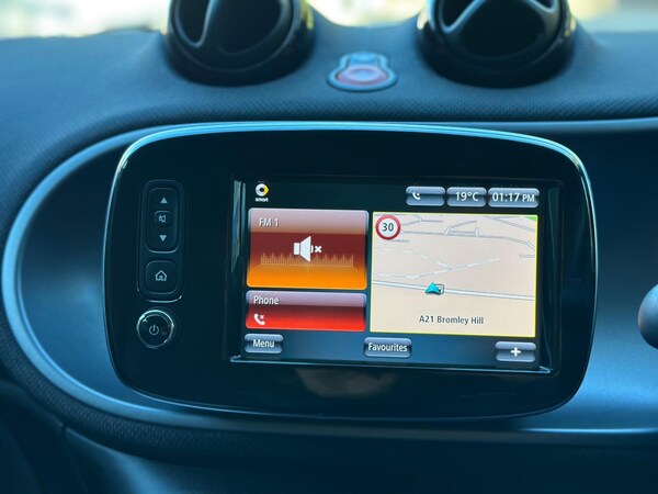 Used smart fortwo 2018 for sale - 76227531: Photo 23