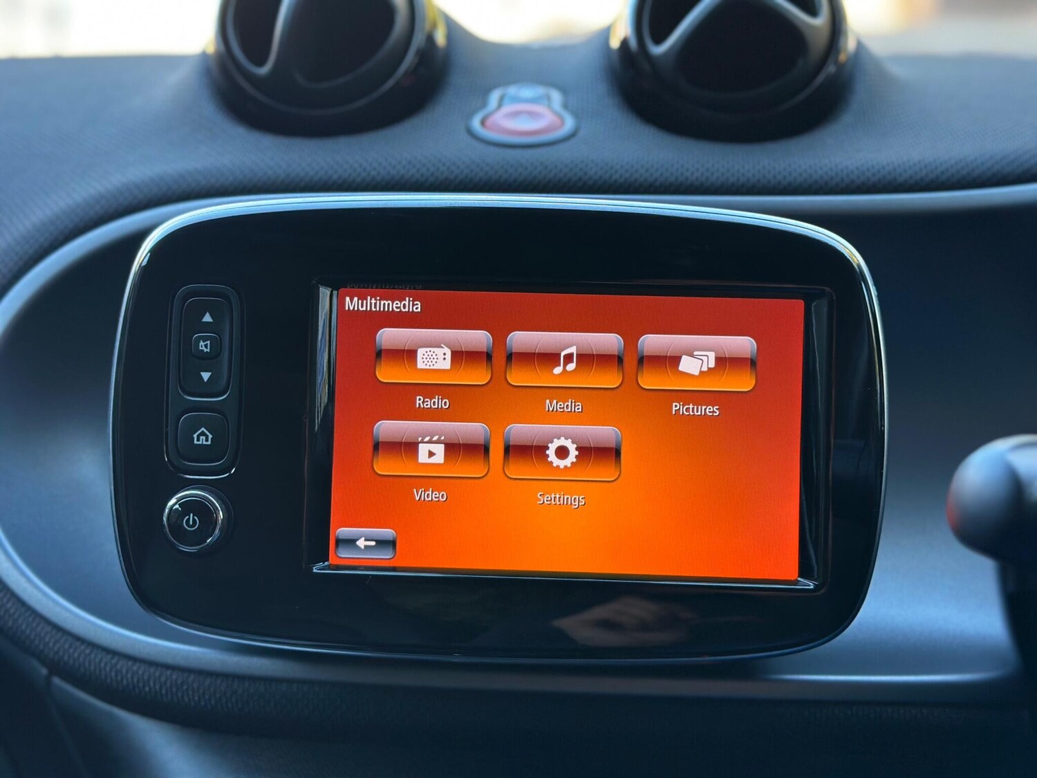 Used smart fortwo 2018 for sale - 76227531: Photo 28