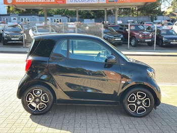 Used smart fortwo 2018 for sale - 76227531: Photo 2