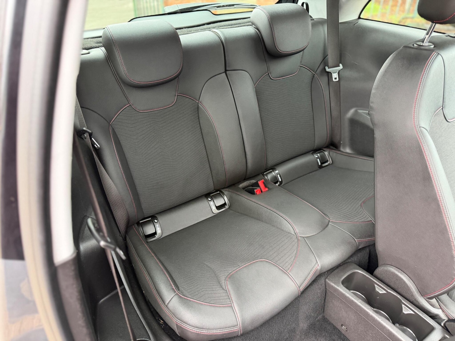 Used Vauxhall ADAM 2015 for sale - 77892310: Photo 11