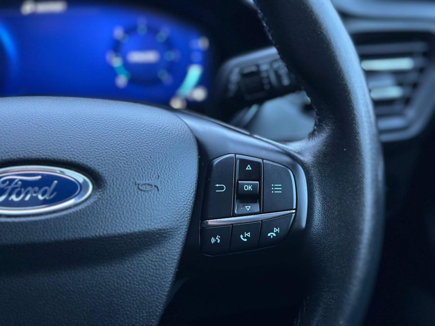 Used Ford Focus 2021 for sale - 76993627: Photo 22