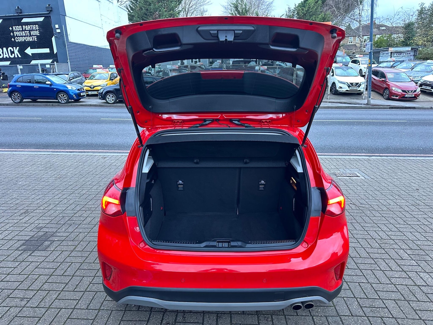 Used Ford Focus 2021 for sale - 76993627: Photo 31