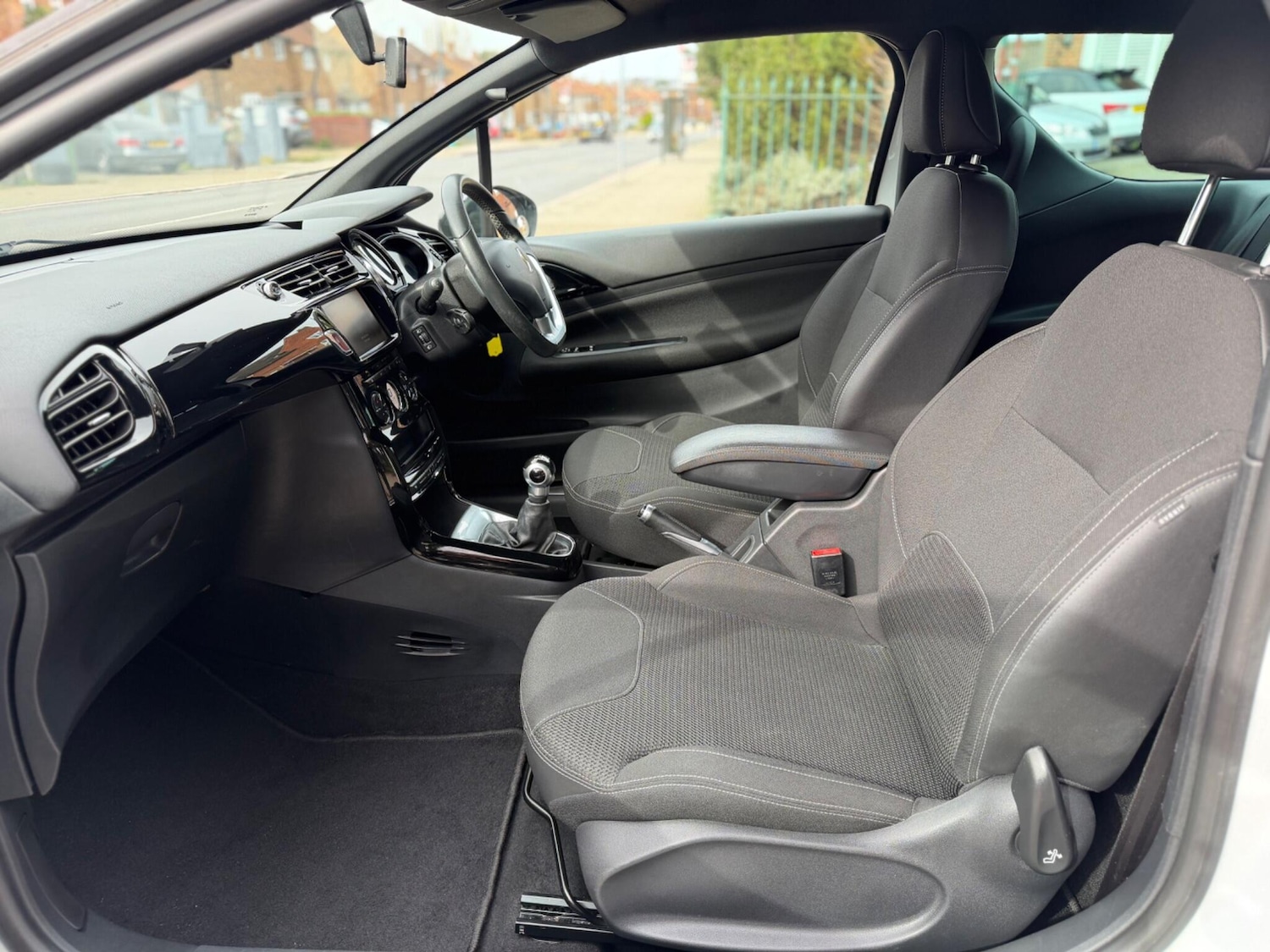 Used DS Automobiles DS 3 2017 for sale - 77892820: Photo 22