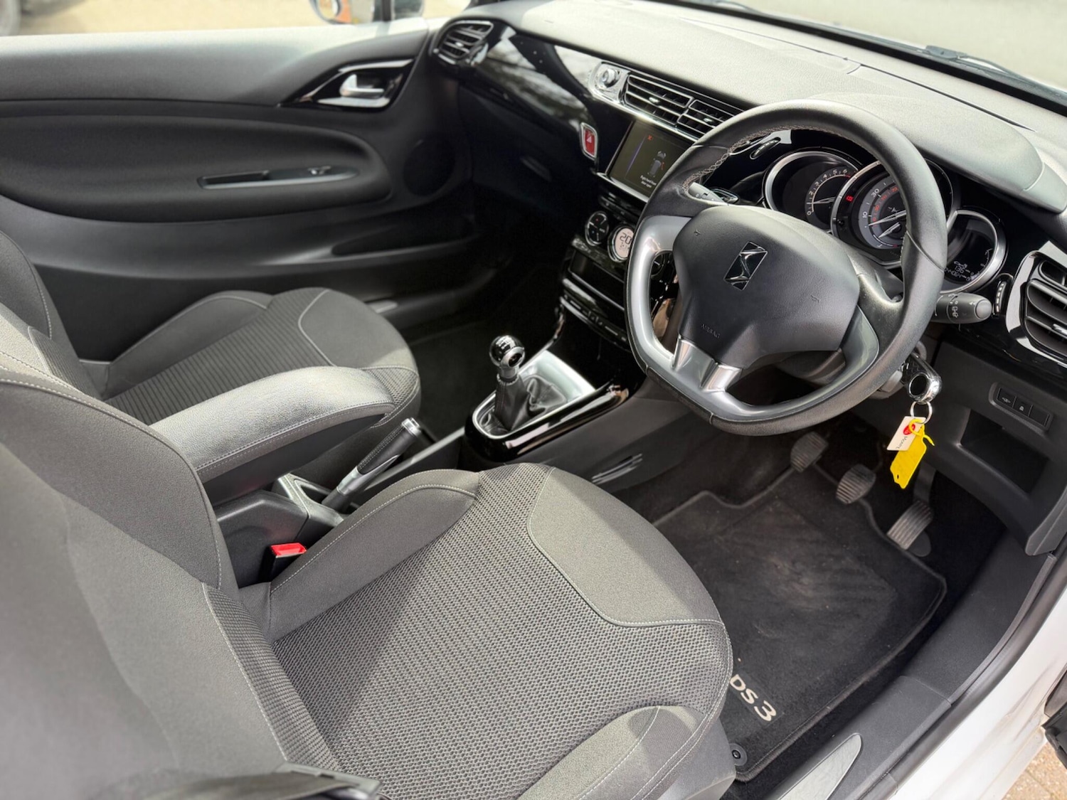 Used DS Automobiles DS 3 2017 for sale - 77892820: Photo 9