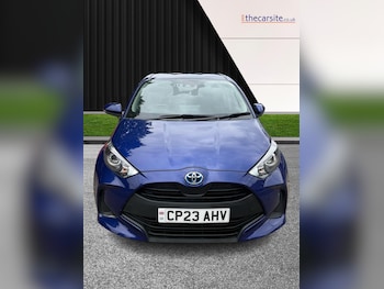 Used Toyota Yaris 2023 for sale - 79256198: Photo