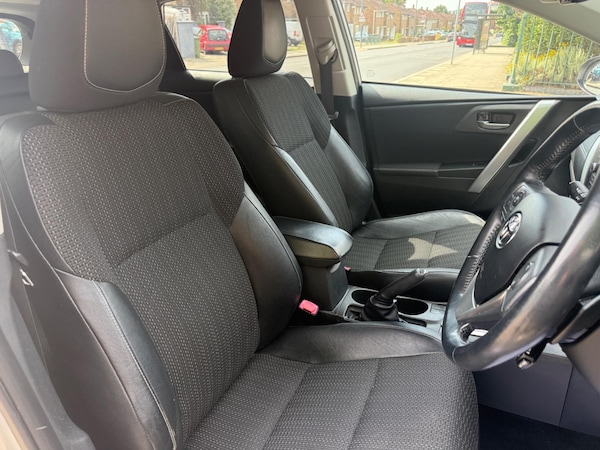 Used Toyota Auris 2013 for sale - 76239318: Photo 11