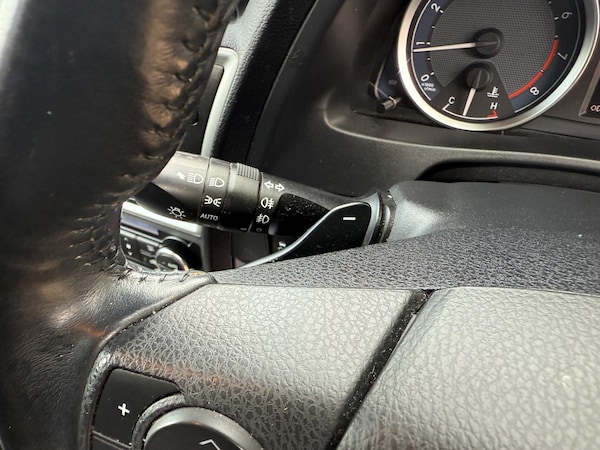 Used Toyota Auris 2013 for sale - 76239318: Photo 15