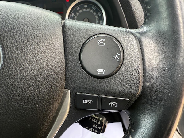 Used Toyota Auris 2013 for sale - 76239318: Photo 18