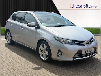 Toyota - Auris