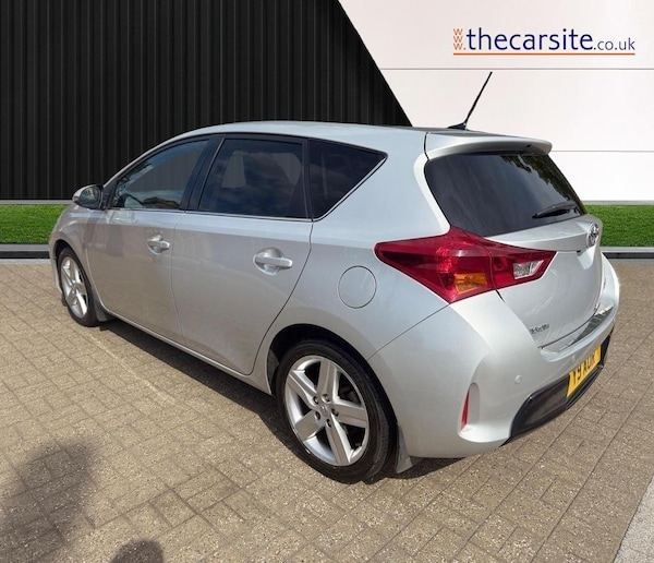 Used Toyota Auris 2013 for sale - 76239318: Photo 4