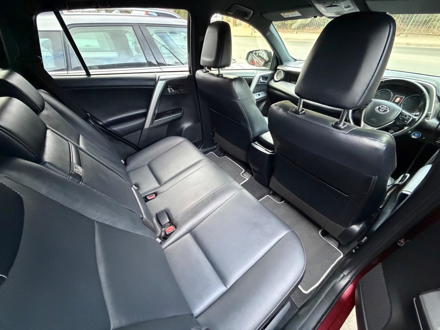 Used Toyota RAV4 2017 for sale - 77823707: Photo 15