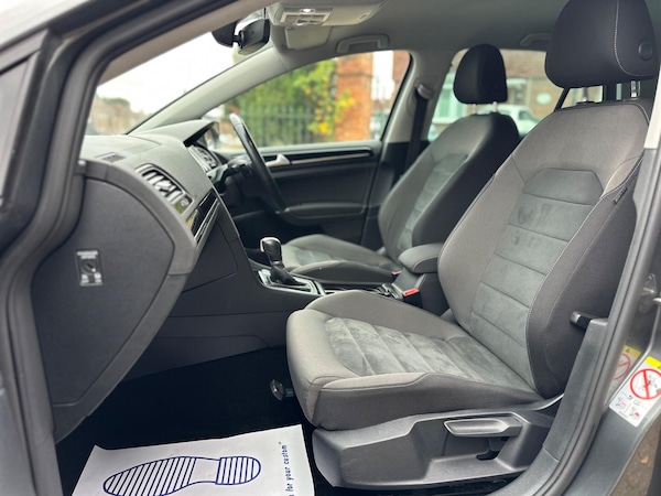 Used Volkswagen Golf 2018 for sale - 76283742: Photo 32
