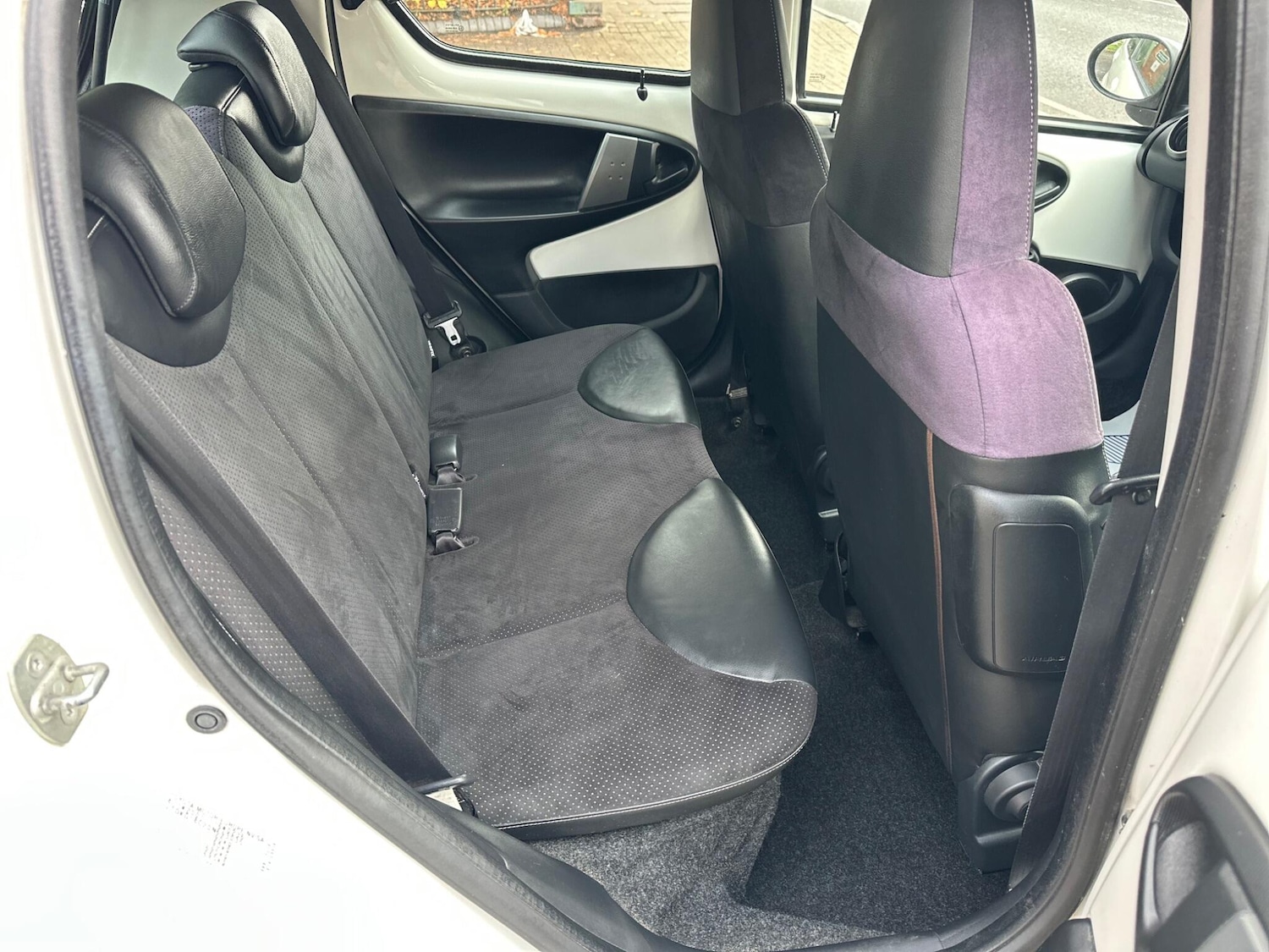 Used Toyota AYGO 2013 for sale - 76359896: Photo 15