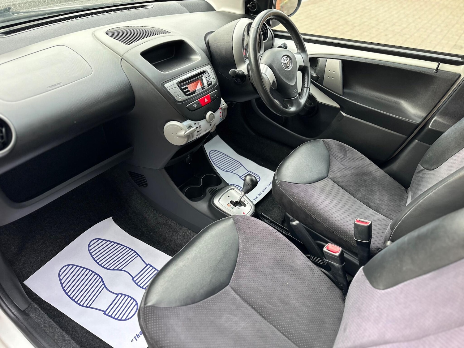 Used Toyota AYGO 2013 for sale - 76359896: Photo 27