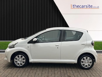 Used Toyota AYGO 2013 for sale - 76359896: Photo