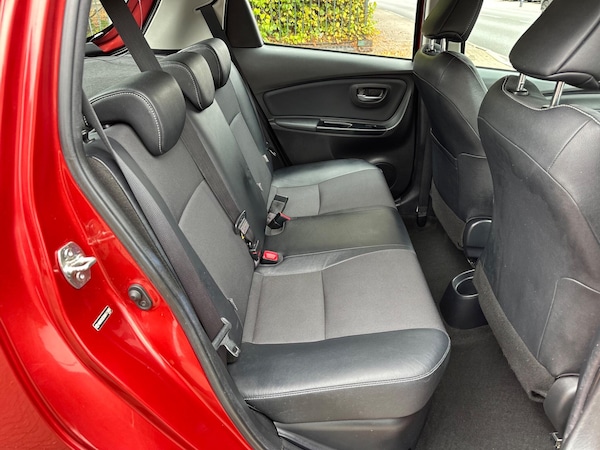 Used Toyota Yaris 2015 for sale - 76084493: Photo 11