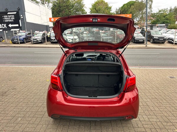 Used Toyota Yaris 2015 for sale - 76084493: Photo 24